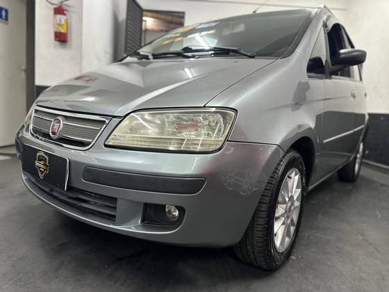 FIAT IDEA 1.4 MPI ELX 8V FLEX 4P MANUAL FIAT IDEA 1.4 MPI ELX 8V FLEX 4P MANUAL